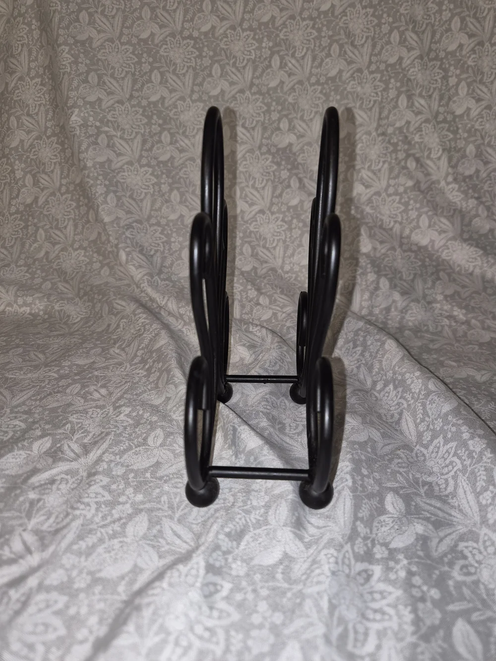 Black Decorative Metal Napkin Holder - Elegant Scroll Design